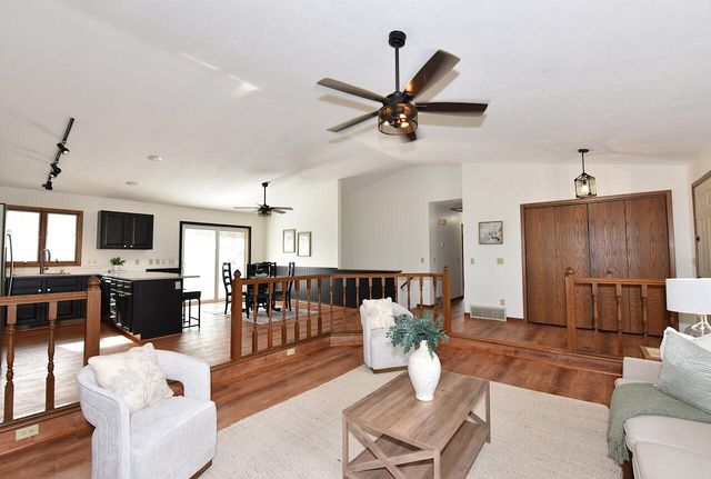 2133 Ontario DRIVE, Janesville, WI 53545