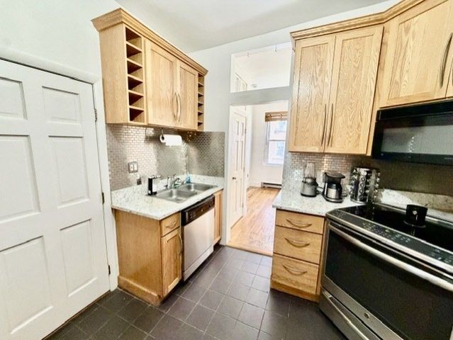 162 Endicott 2, Boston, MA 02113