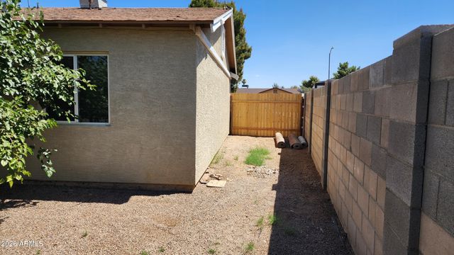 3524 E WINCHCOMB Drive, Phoenix, AZ 85032