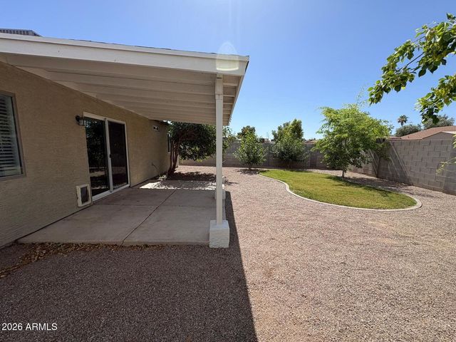 3524 E WINCHCOMB Drive, Phoenix, AZ 85032