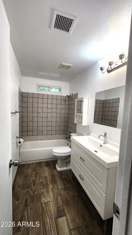 3524 E WINCHCOMB Drive, Phoenix, AZ 85032