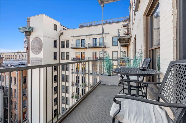 915 Franklin Street 8J, Houston, TX 77002