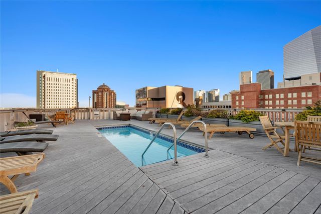 915 Franklin Street 8J, Houston, TX 77002