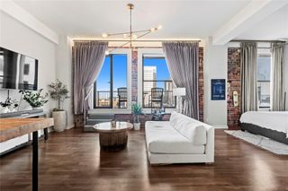 915 Franklin Street 8J, Houston, TX 77002