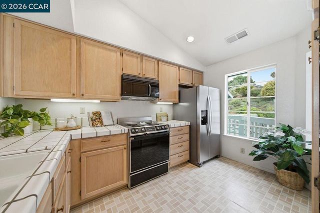 801 Timbercove St 4, Vallejo, CA 94591