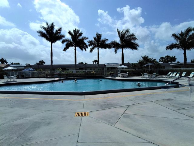 2666 Emory Drive E D, West Palm Beach, FL 33415