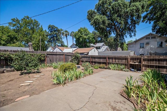 621 W MAGNOLIA, Stockton, CA 95203