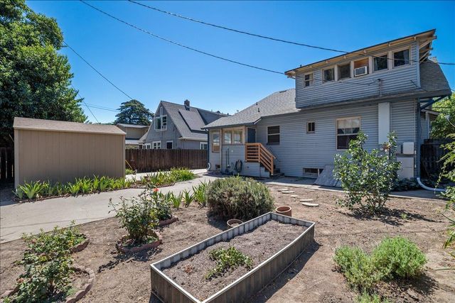 621 W MAGNOLIA, Stockton, CA 95203