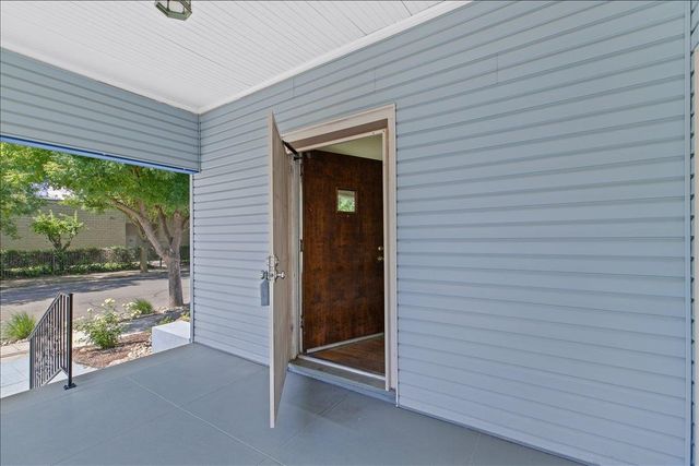 621 W MAGNOLIA, Stockton, CA 95203