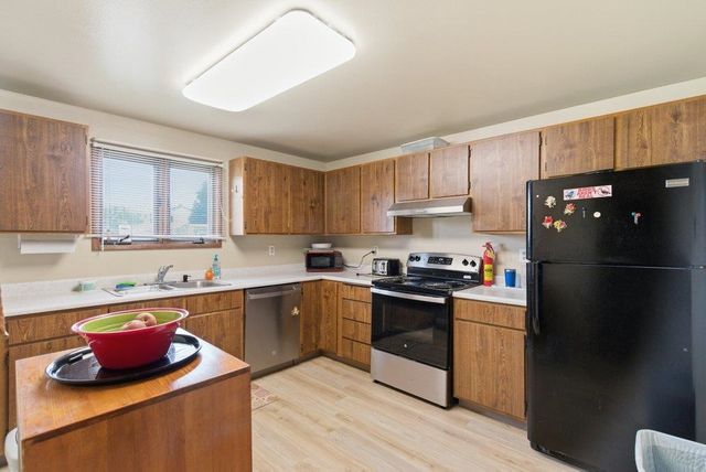 9711 E MISSION Ave, Spokane, WA 99206