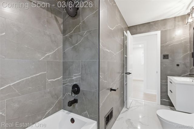 5008 McKinley Street, Dearborn Heights, MI 48125