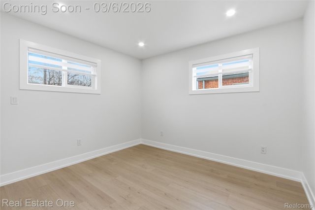 5008 McKinley Street, Dearborn Heights, MI 48125