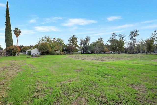 7454 Ames Rd, Marysville, CA 95901