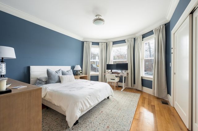 8 Covington St 1, Boston, MA 02127