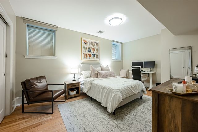 8 Covington St 1, Boston, MA 02127