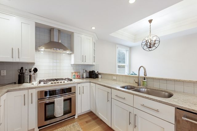 8 Covington St 1, Boston, MA 02127