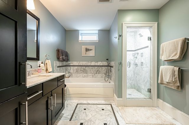 8 Covington St 1, Boston, MA 02127