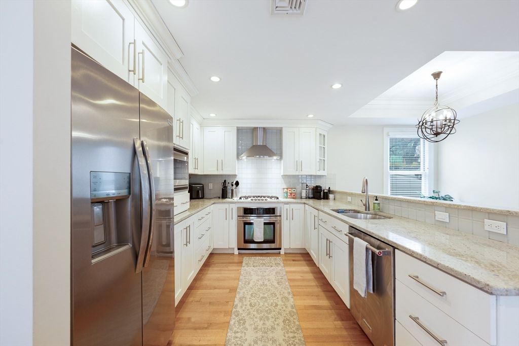 8 Covington St 1, Boston, MA 02127