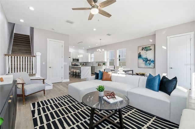 3267 EMERSON AVENUE S, St Petersburg, FL 33712