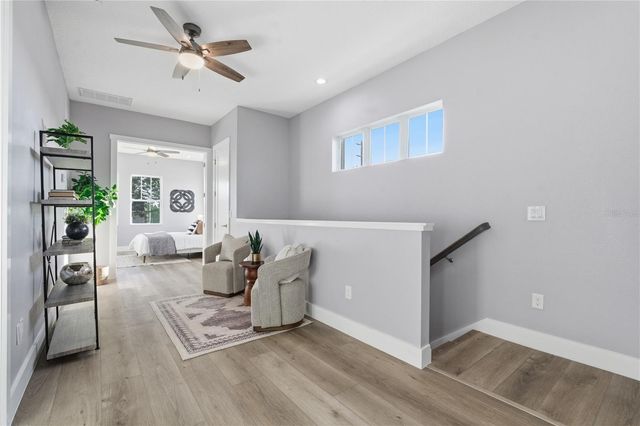 3267 EMERSON AVENUE S, St Petersburg, FL 33712