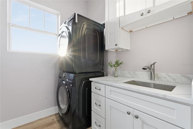 3267 EMERSON AVENUE S, St Petersburg, FL 33712