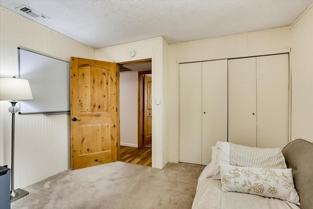 11594 Alta Sierra Dr, Grass Valley, CA 95949