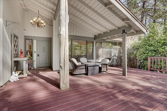 11594 Alta Sierra Dr, Grass Valley, CA 95949