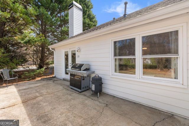 128 Teal Court, Roswell, GA 30076