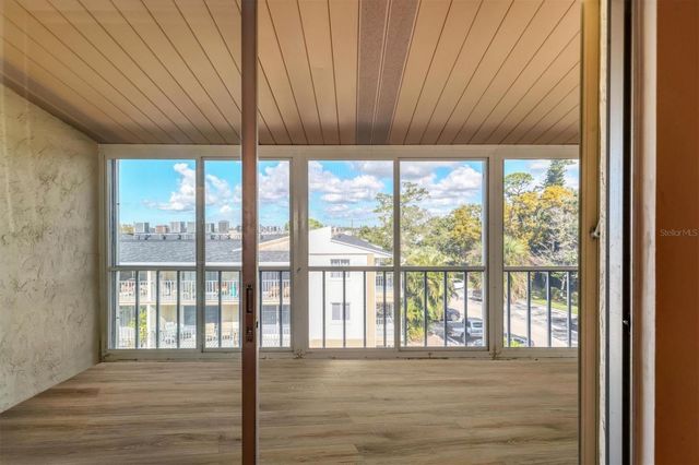 1714 69TH AVENUE W B408, Bradenton, FL 34207