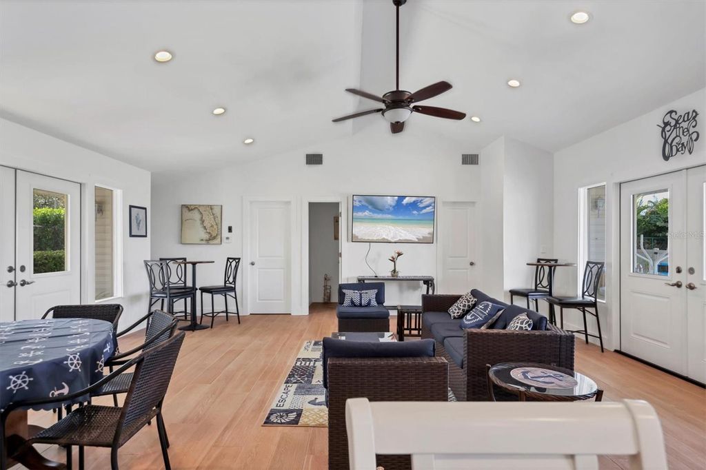 Image 27 of property listing at 1714 69TH AVENUE W B408, Bradenton, FL 34207