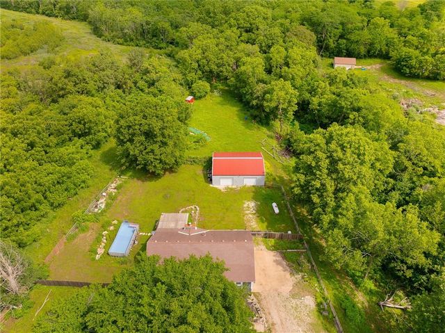 700 E 171ST Street, Loch Lloyd, MO 64012