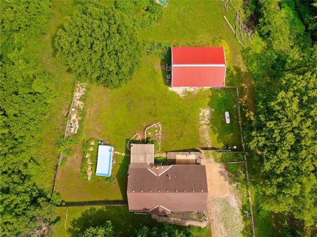 700 E 171ST Street, Loch Lloyd, MO 64012