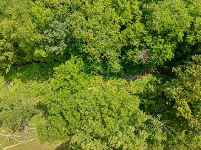 700 E 171ST Street, Loch Lloyd, MO 64012