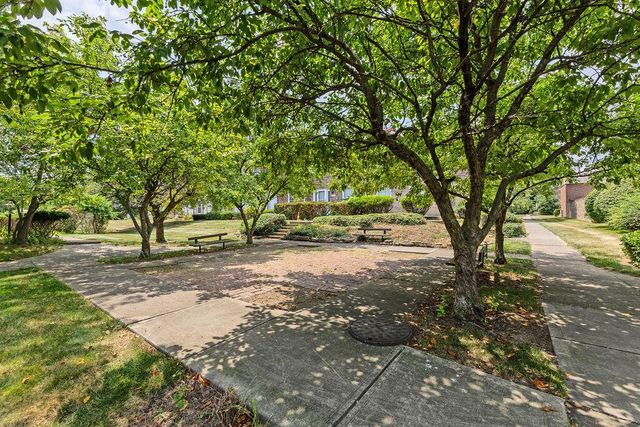 2438 Hardesty Drive S, Columbus, OH 43204