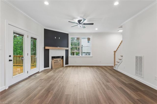 50 Forrest RD, Poquoson, VA 23662