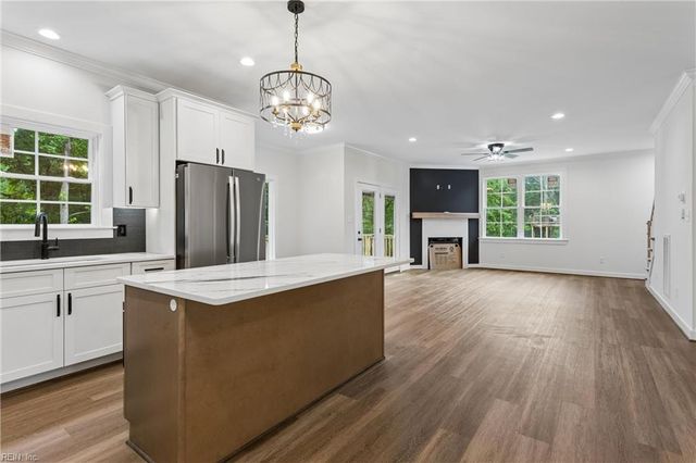 50 Forrest RD, Poquoson, VA 23662