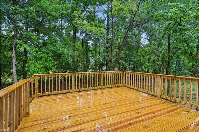 50 Forrest RD, Poquoson, VA 23662