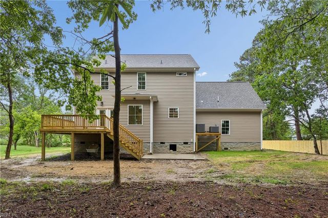 50 Forrest RD, Poquoson, VA 23662