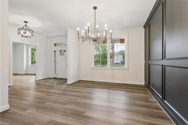 50 Forrest RD, Poquoson, VA 23662