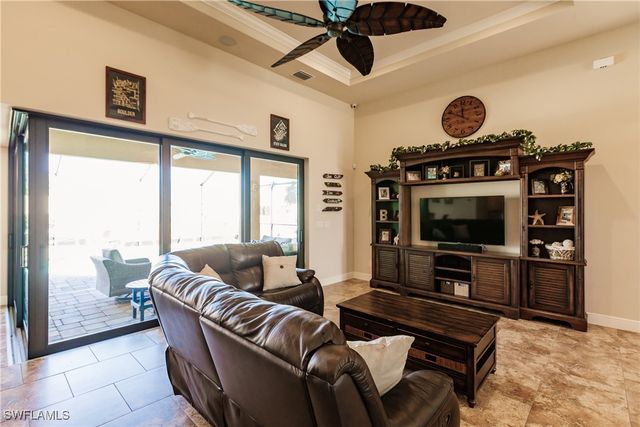 133 SW 54th TER, Cape Coral, FL 33914