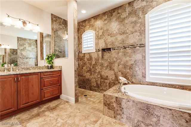 133 SW 54th TER, Cape Coral, FL 33914