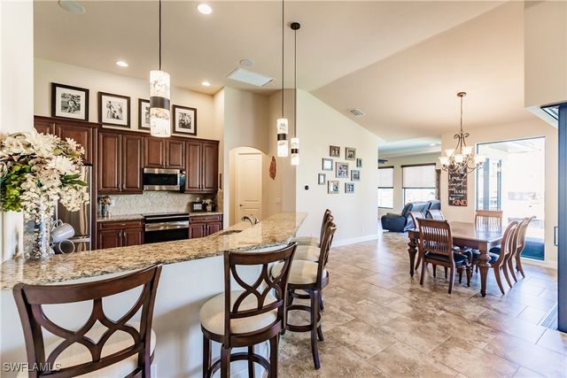 133 SW 54th TER, Cape Coral, FL 33914