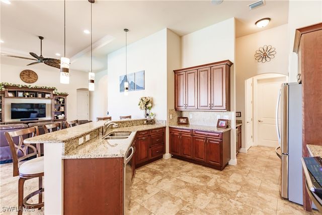 133 SW 54th TER, Cape Coral, FL 33914