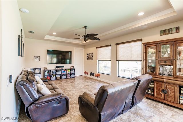 133 SW 54th TER, Cape Coral, FL 33914