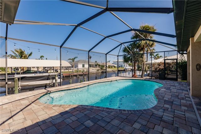 133 SW 54th TER, Cape Coral, FL 33914