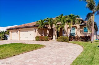 133 SW 54th TER, Cape Coral, FL 33914