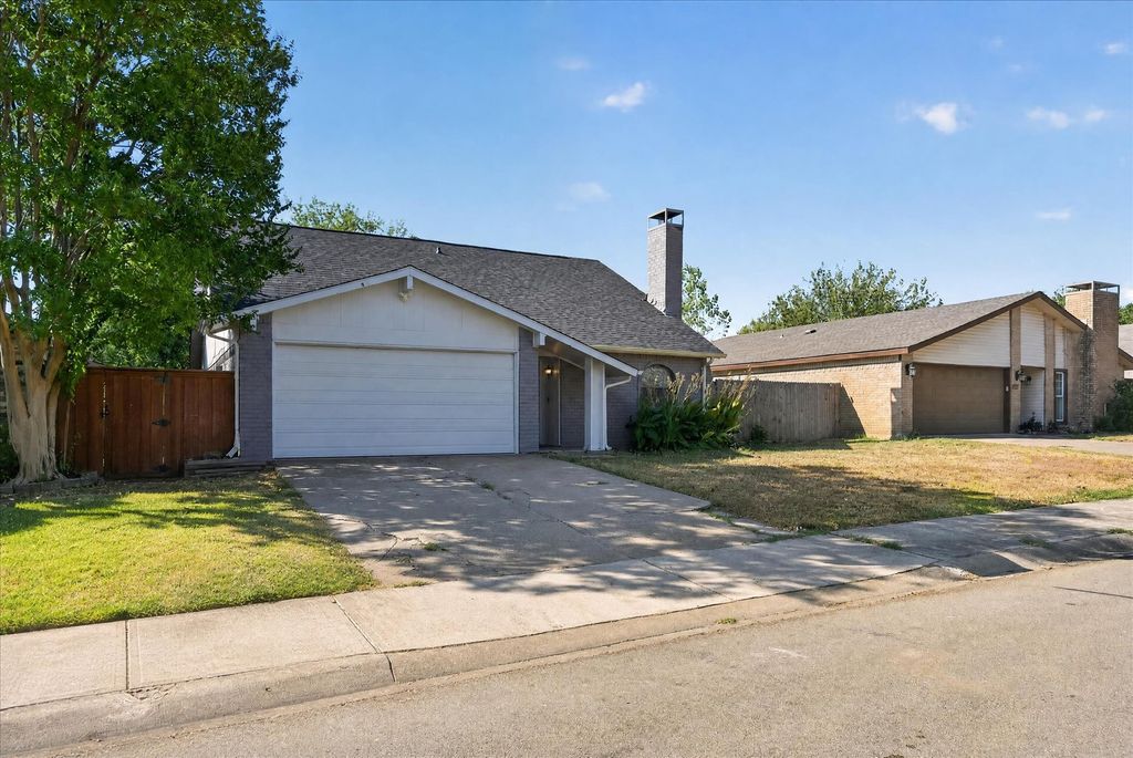 2314 Placid Drive, Carrollton, TX 75007 — exterior