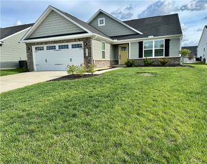 4022 Lupine Way, Tipp City, OH 45371