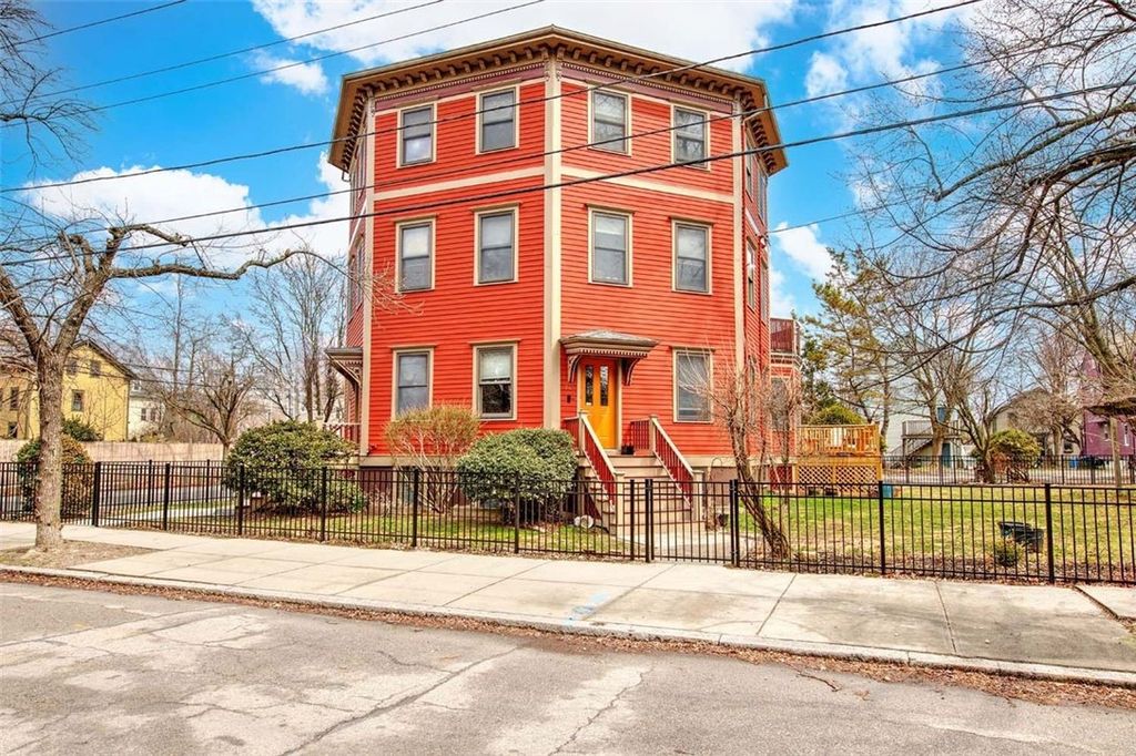 30 Division Street 68, Providence, RI 02909