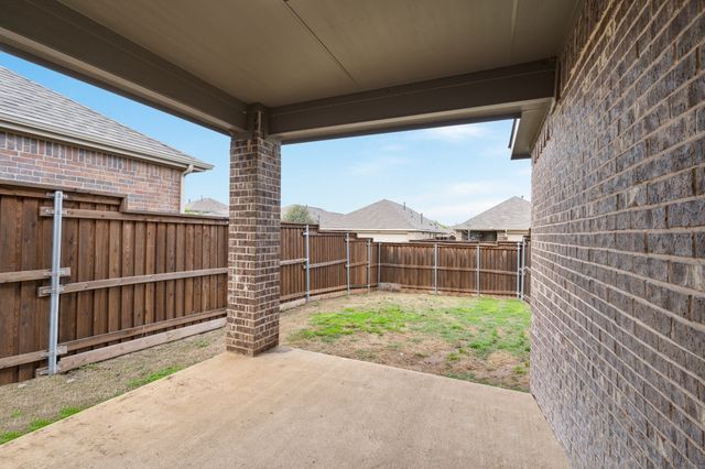 1490 Alamandine Avenue, Cross Roads, TX 76227